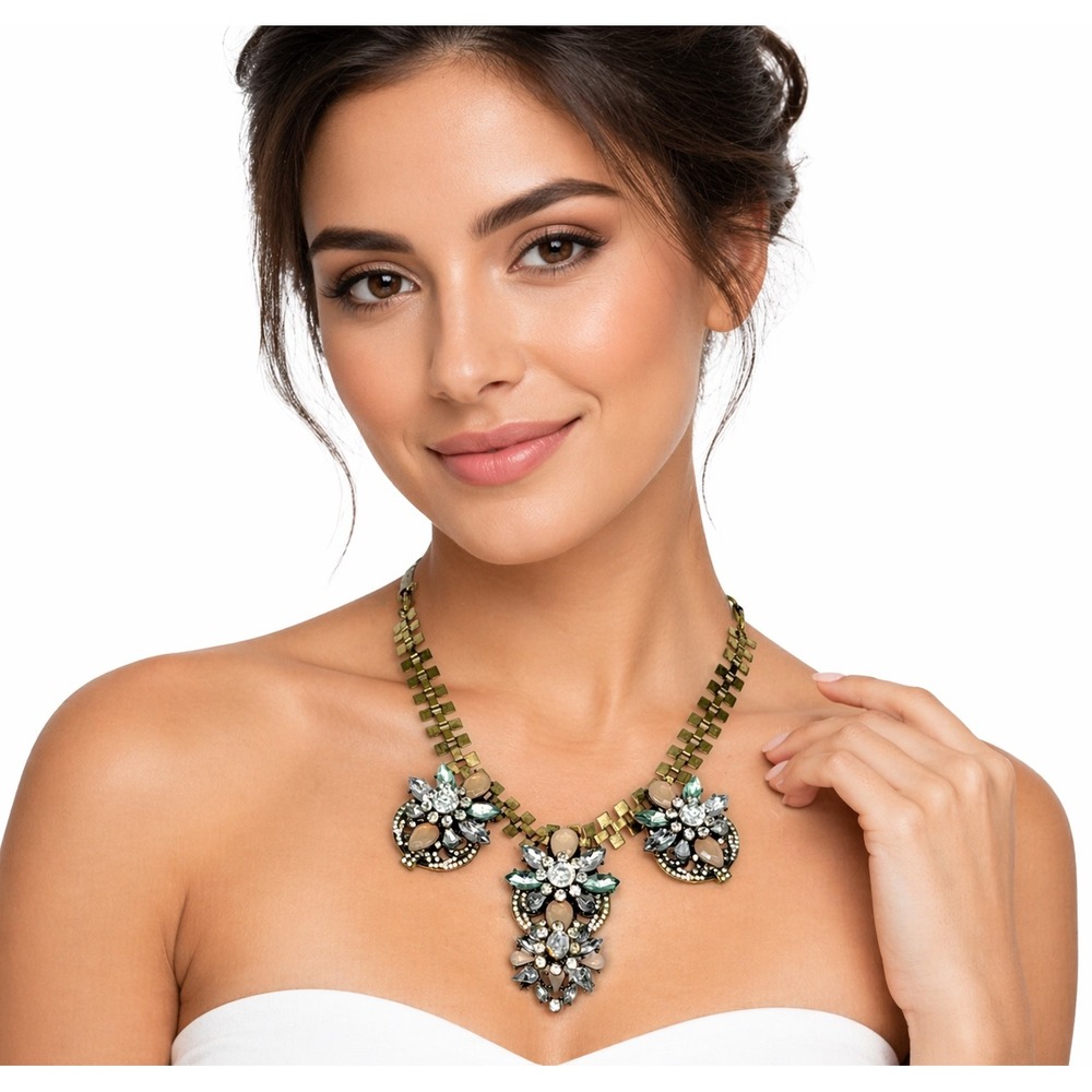 Antiqued Brass Tone‎ Crystal Floral Bib Necklace Neutral Rhinestone 103-137
